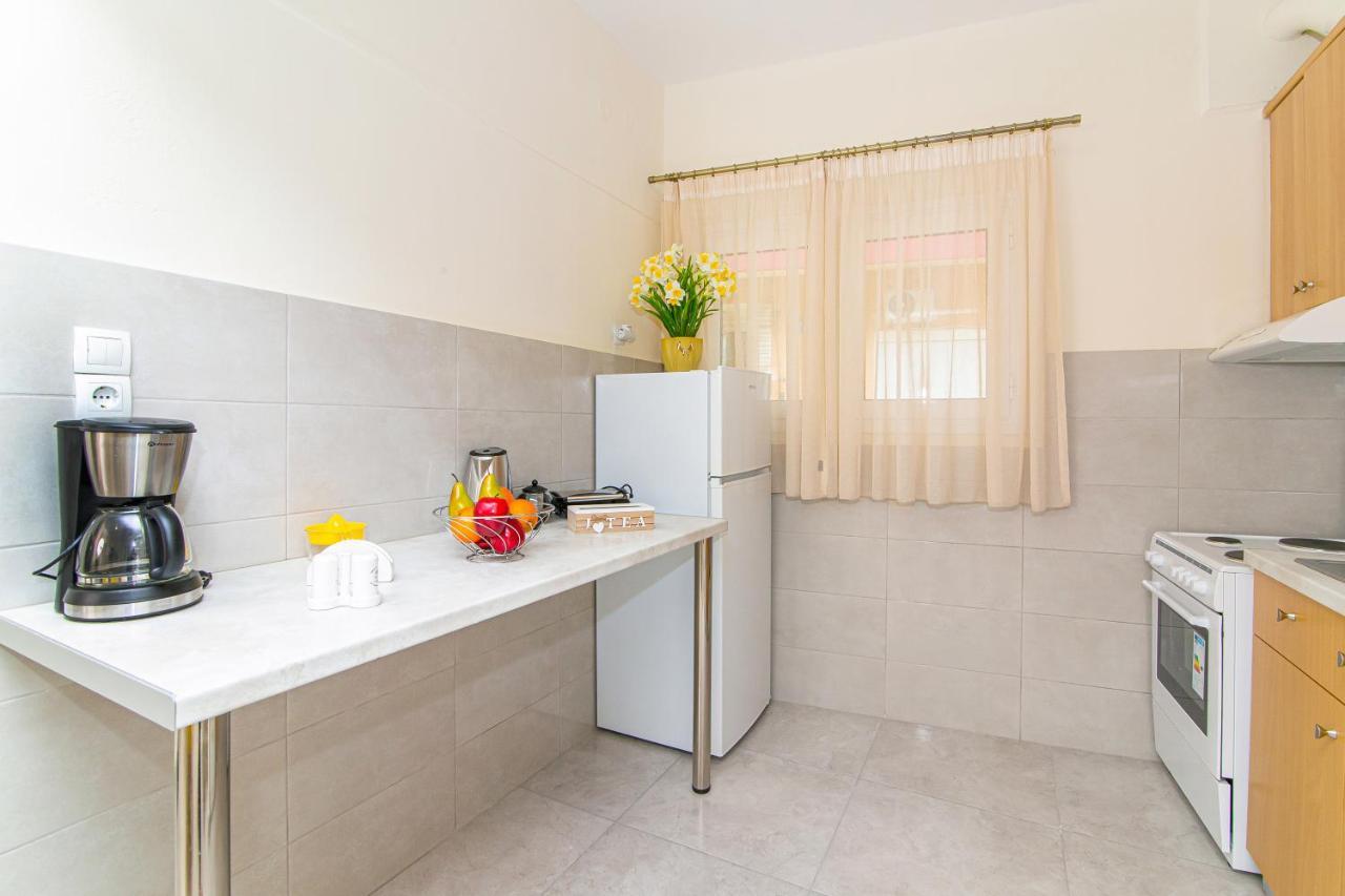 Apartment Dermatas Center *