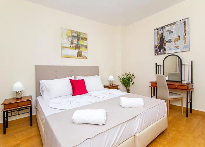 Dermatas Residence Heraklion City Center