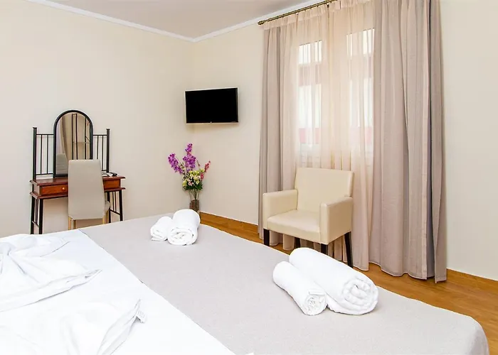 Dermatas Residence Heraklion City Center
