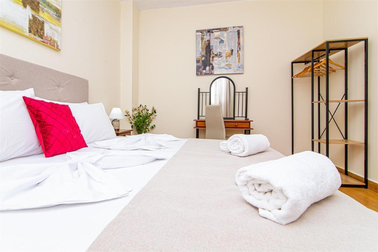 Apartment Dermatas Center *